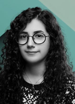 Photo of Fateme Molahoseini, UX Designer / Developer